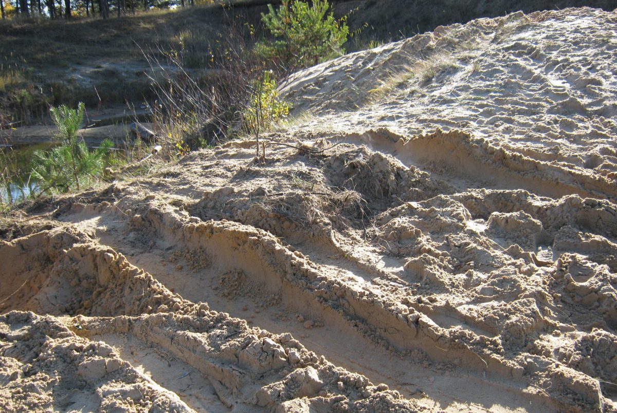 Автоэксперт Абрамейцев раскрыл секреты, как проехать по грязи и не увязнуть